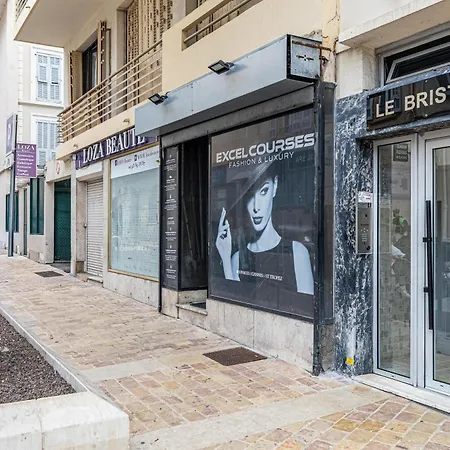 Le Bristol Avec Balcon Au Calme En Centre-ville * Cannes