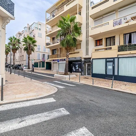 Le Bristol Avec Balcon Au Calme En Centre-ville Lejlighed *